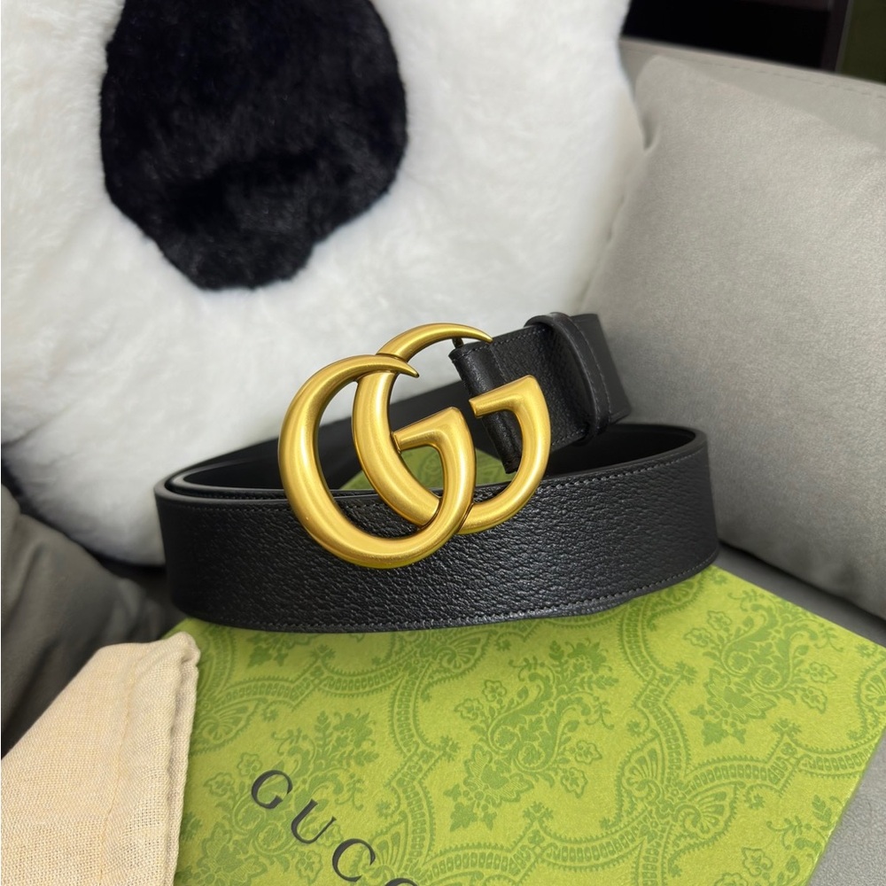 Gucci Black Leather GG Logo Belt with Gold Hardware